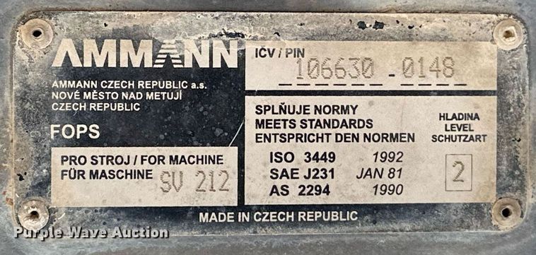 image for item EJ4995 2007 Case SV212 single drum vibratory roller