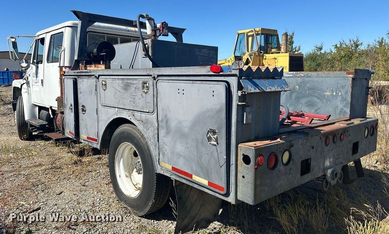 image for item EJ4998 1989 International  S1600 Crew Cab utility / service truck