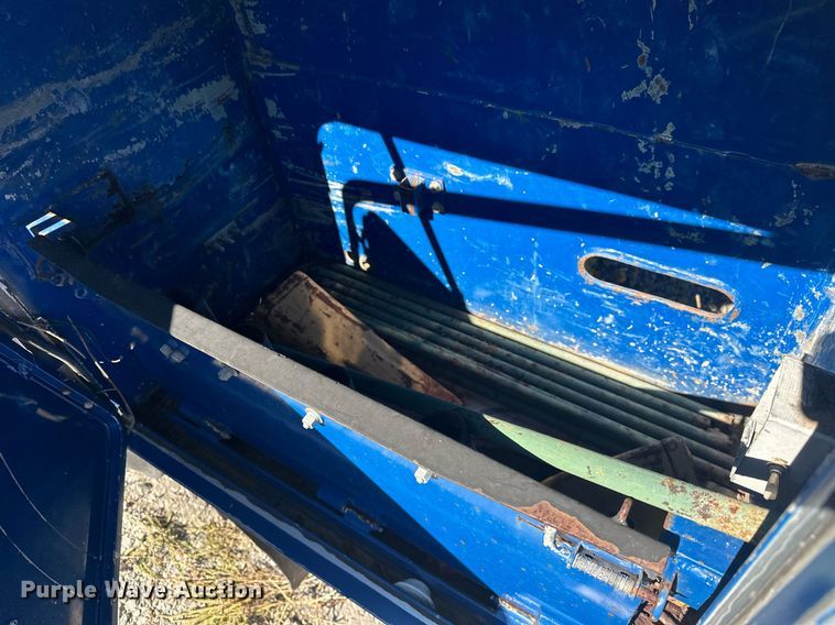 image for item EJ4998 1989 International  S1600 Crew Cab utility / service truck