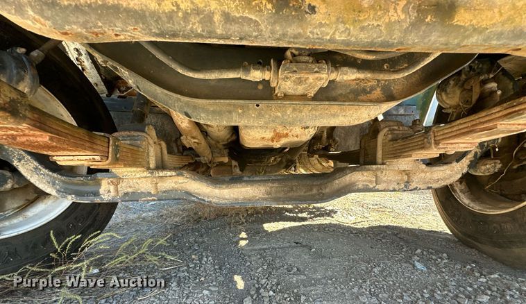 image for item EJ4998 1989 International  S1600 Crew Cab utility / service truck