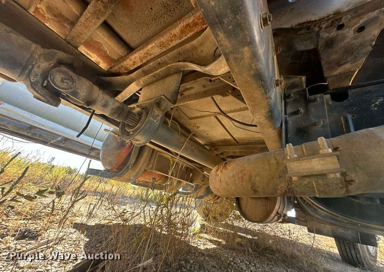 image for item EJ4998 1989 International  S1600 Crew Cab utility / service truck