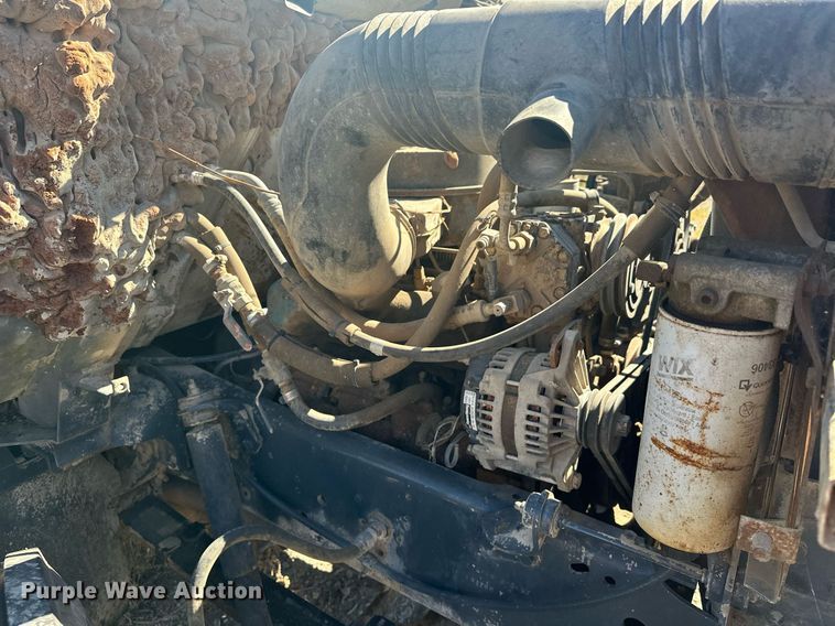 image for item EJ4998 1989 International  S1600 Crew Cab utility / service truck