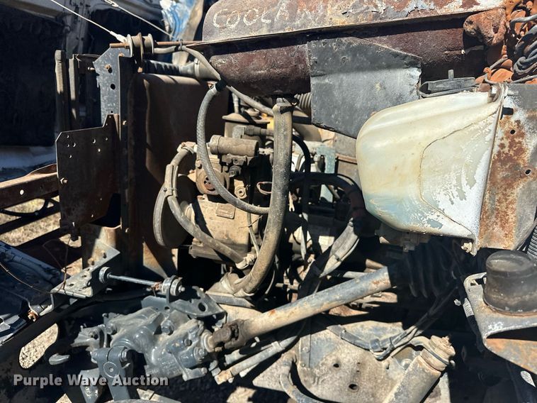 image for item EJ4998 1989 International  S1600 Crew Cab utility / service truck