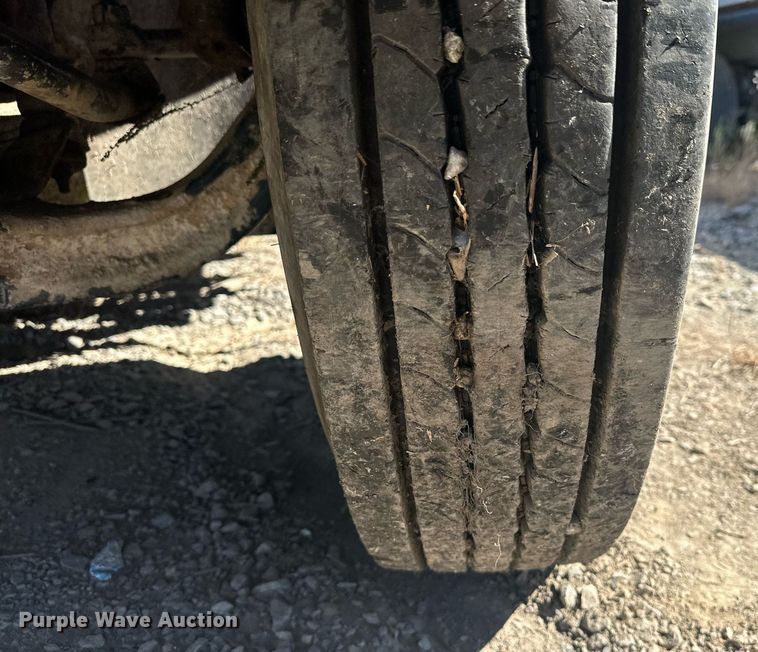 image for item EJ4998 1989 International  S1600 Crew Cab utility / service truck