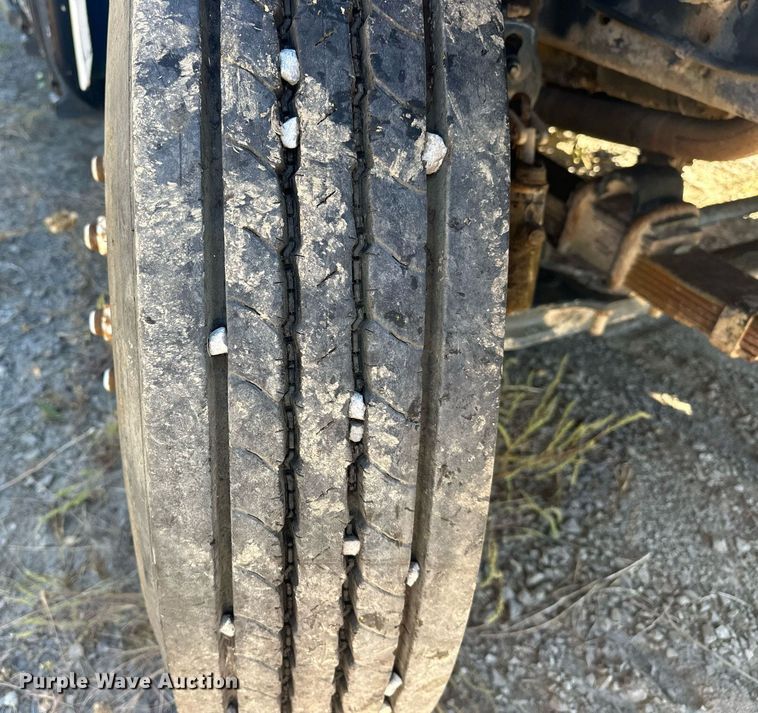 image for item EJ4998 1989 International  S1600 Crew Cab utility / service truck