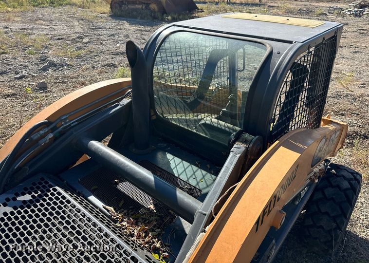 image for item EJ5000 2012 Case  SV300 skid steer loader