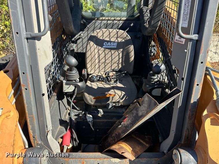 image for item EJ5000 2012 Case  SV300 skid steer loader