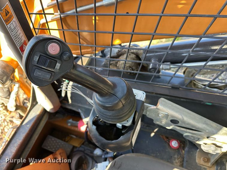 image for item EJ5000 2012 Case  SV300 skid steer loader