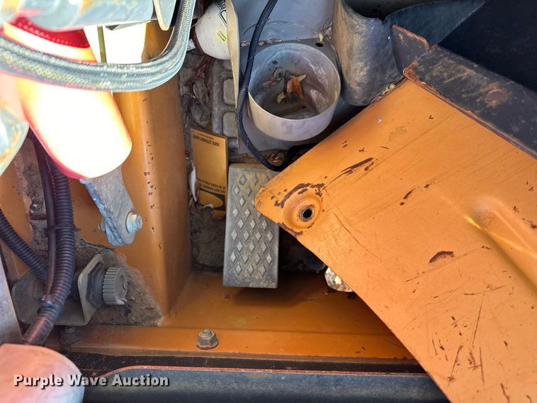 image for item EJ5000 2012 Case  SV300 skid steer loader