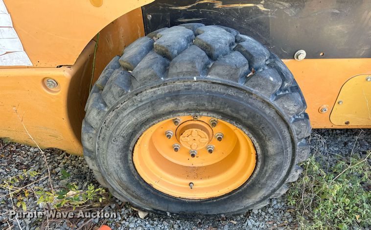 image for item EJ5000 2012 Case  SV300 skid steer loader