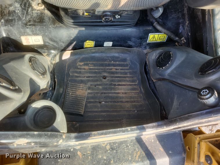 image for item EJ8046 2020 Caterpillar  299D3 tracked skid steer loader