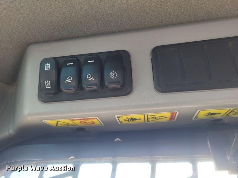 image for item EJ8046 2020 Caterpillar  299D3 tracked skid steer loader