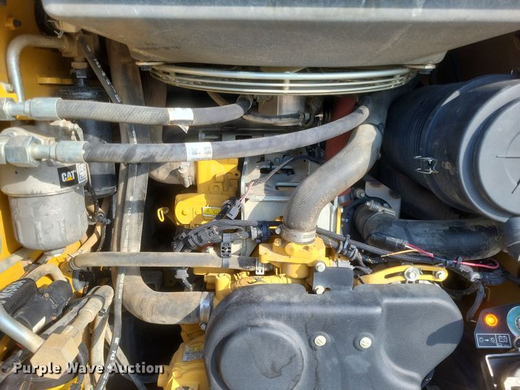 image for item EJ8046 2020 Caterpillar  299D3 tracked skid steer loader