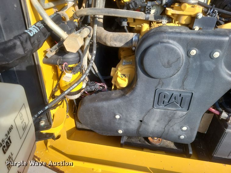 image for item EJ8046 2020 Caterpillar  299D3 tracked skid steer loader