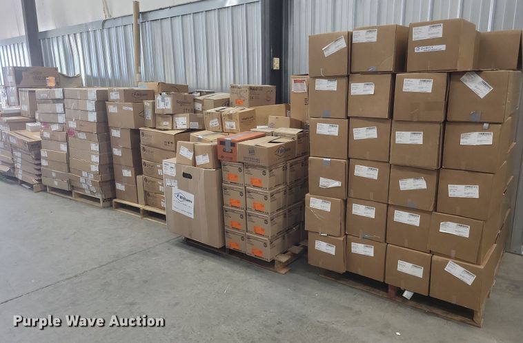 image for item EJ8050 Light fixtures 