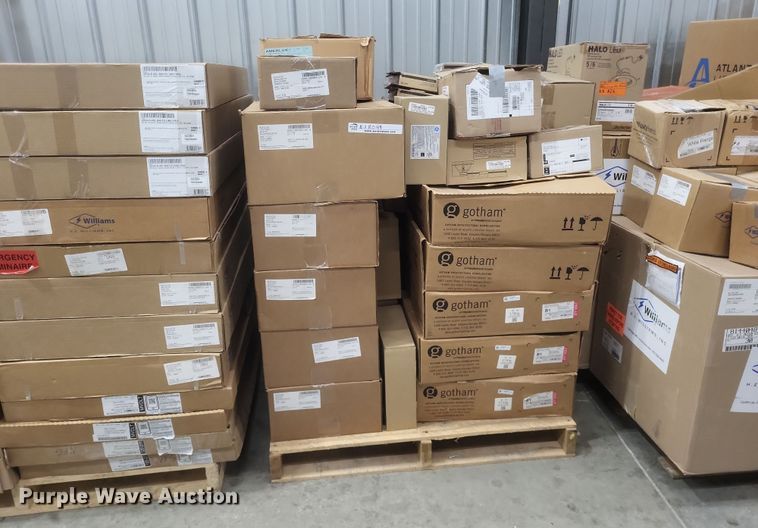 image for item EJ8050 Light fixtures 