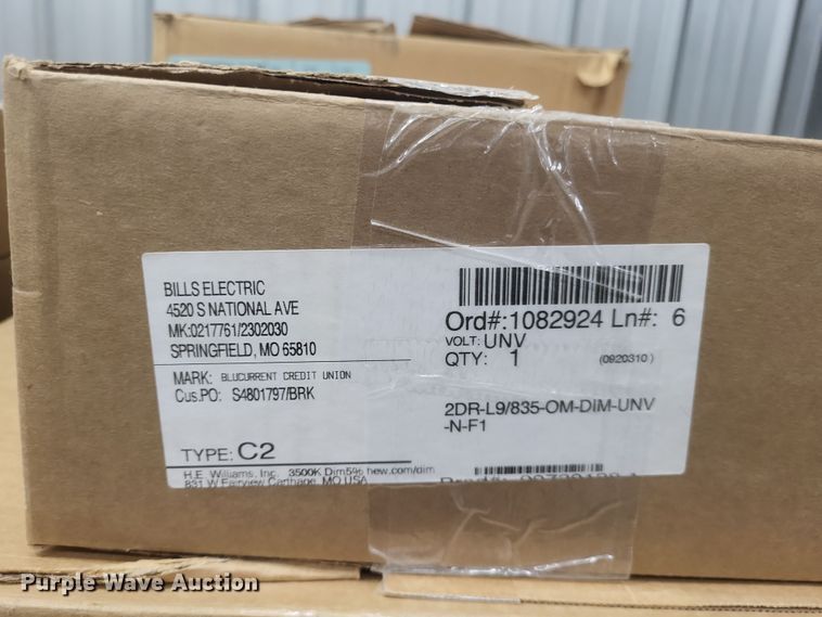 image for item EJ8050 Light fixtures 