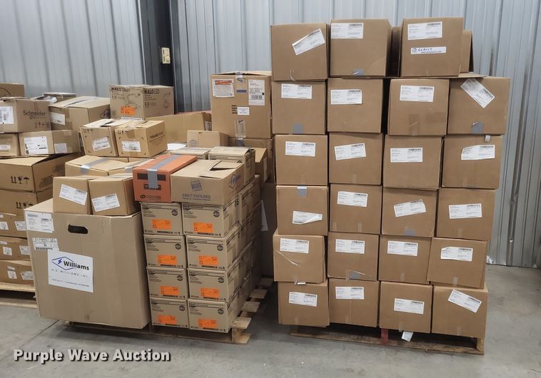 image for item EJ8050 Light fixtures 