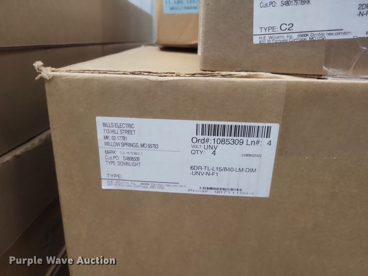 image for item EJ8050 Light fixtures 