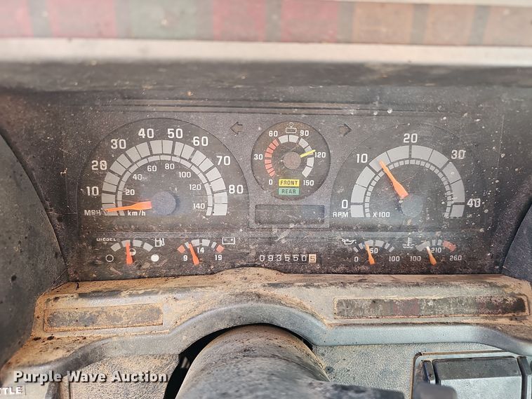 image for item EK0961 1999 GMC 7500 chipper truck