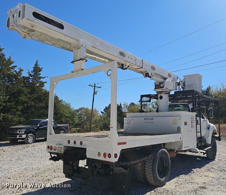 image for item EK0962 2006 Ford  F750 bucket truck