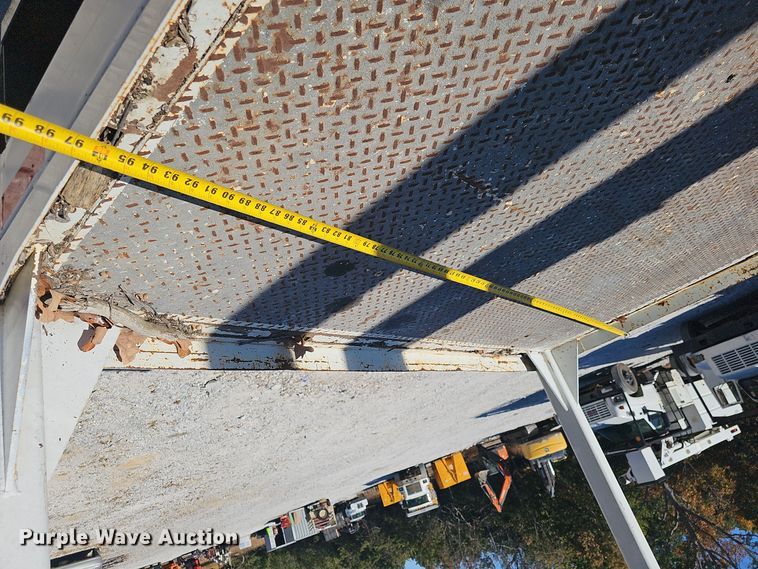 image for item EK0962 2006 Ford  F750 bucket truck