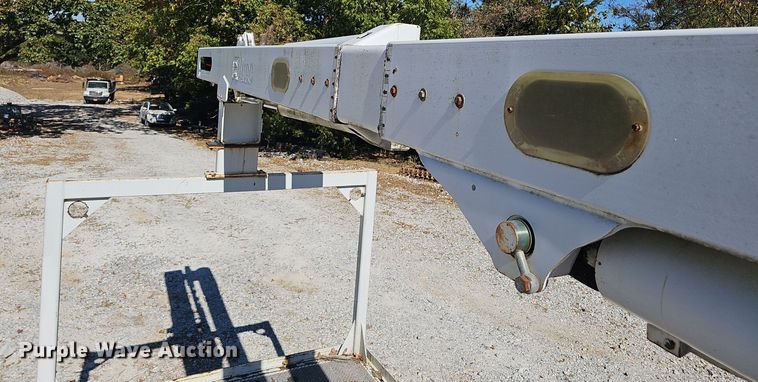 image for item EK0962 2006 Ford  F750 bucket truck