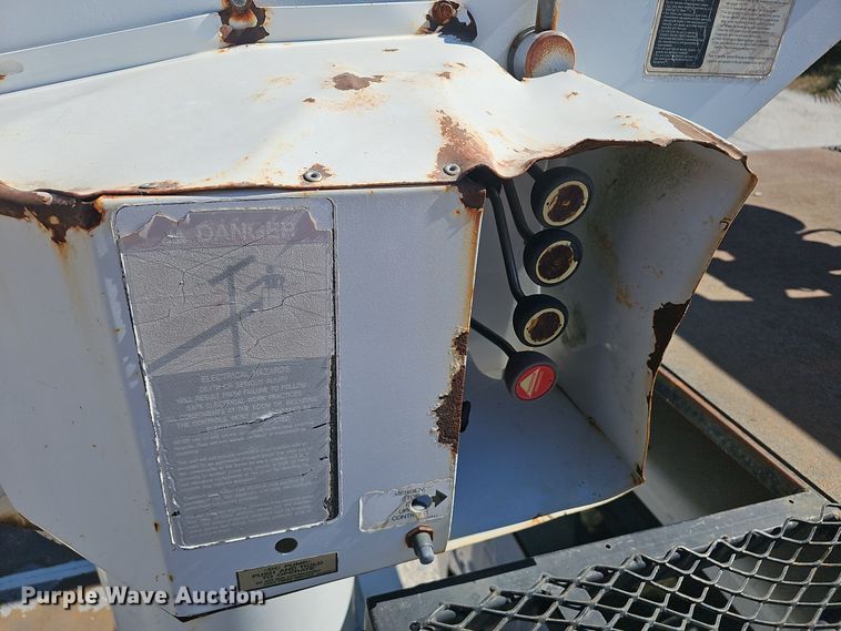 image for item EK0962 2006 Ford  F750 bucket truck