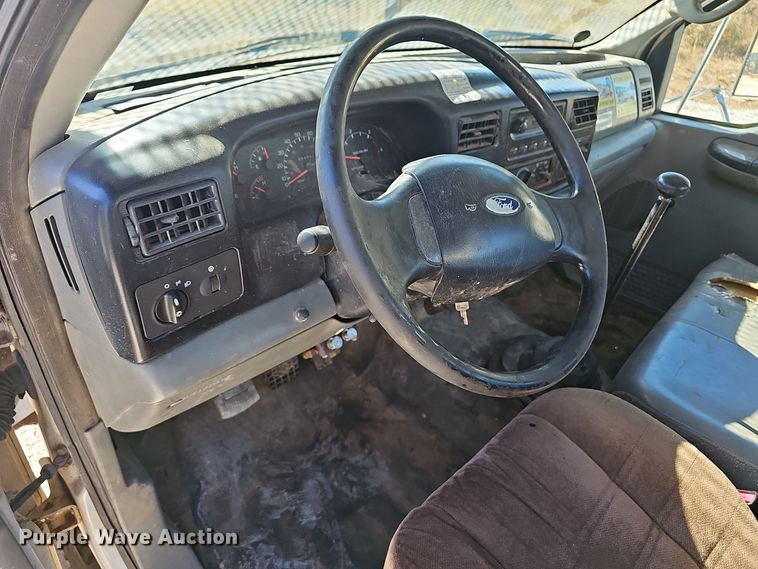 image for item EK0962 2006 Ford  F750 bucket truck