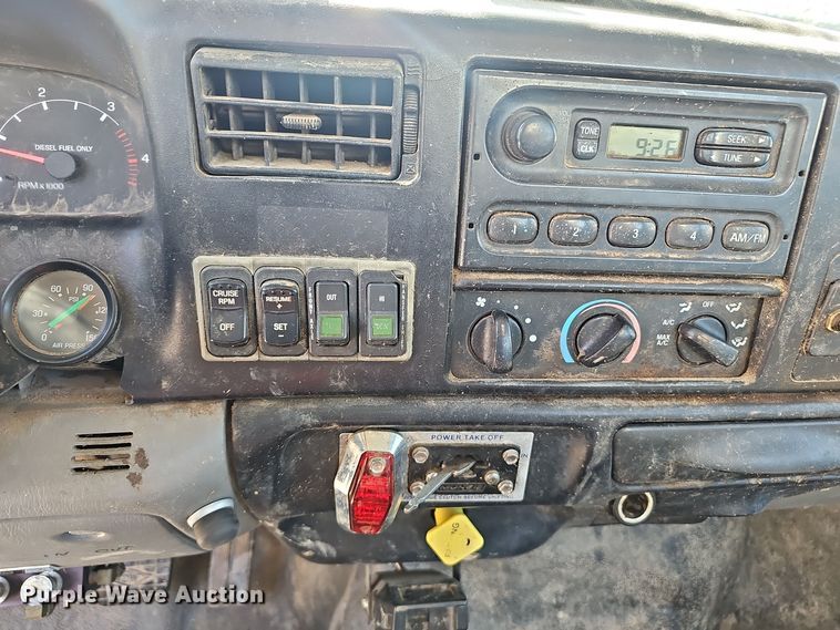 image for item EK0962 2006 Ford  F750 bucket truck