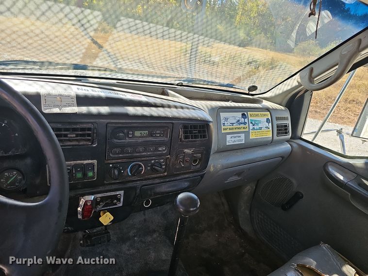 image for item EK0962 2006 Ford  F750 bucket truck