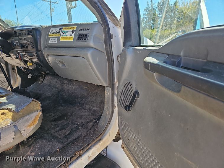 image for item EK0962 2006 Ford  F750 bucket truck