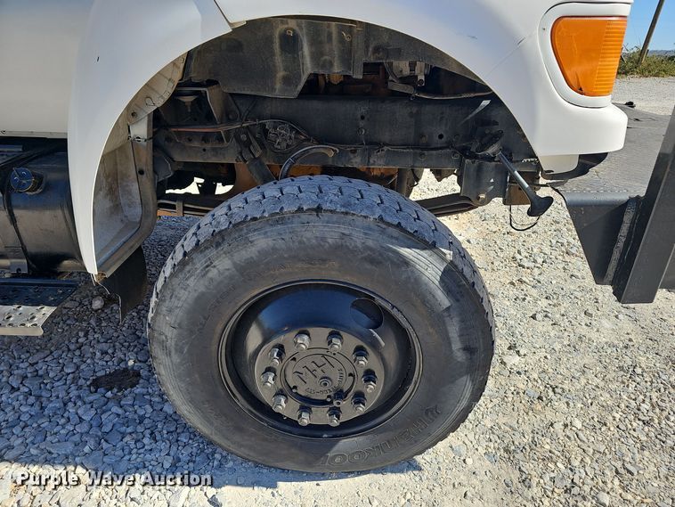 image for item EK0962 2006 Ford  F750 bucket truck