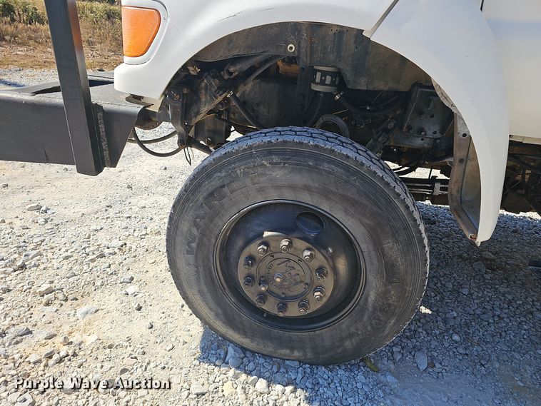 image for item EK0962 2006 Ford  F750 bucket truck