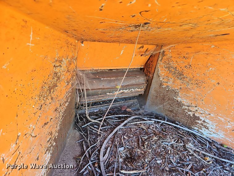 image for item EK0965 2016 Bandit 1590xp wood chipper