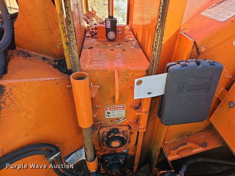 image for item EK0965 2016 Bandit 1590xp wood chipper