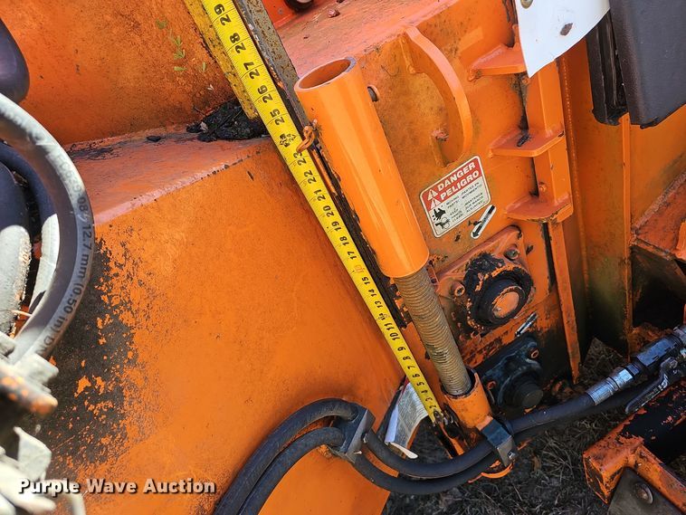 image for item EK0965 2016 Bandit 1590xp wood chipper