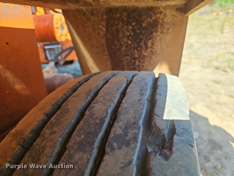 image for item EK0965 2016 Bandit 1590xp wood chipper