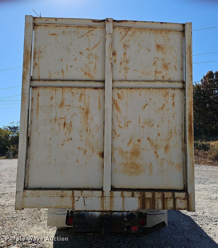 image for item EK0966 1984 Ford L9000 crane truck