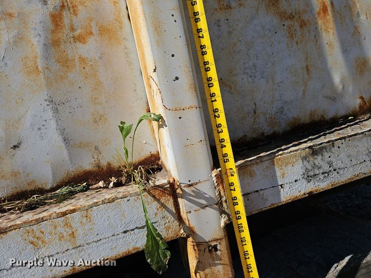 image for item EK0966 1984 Ford L9000 crane truck