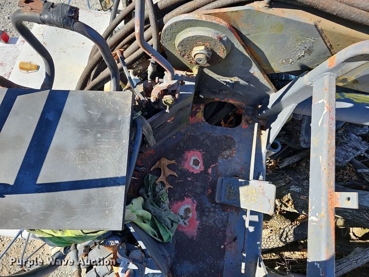 image for item EK0966 1984 Ford L9000 crane truck