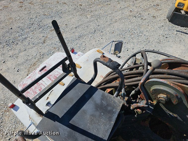 image for item EK0966 1984 Ford L9000 crane truck