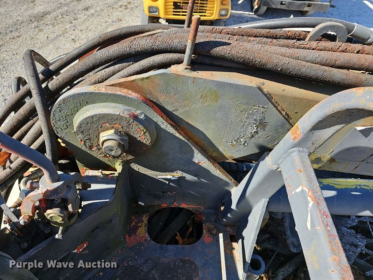 image for item EK0966 1984 Ford L9000 crane truck