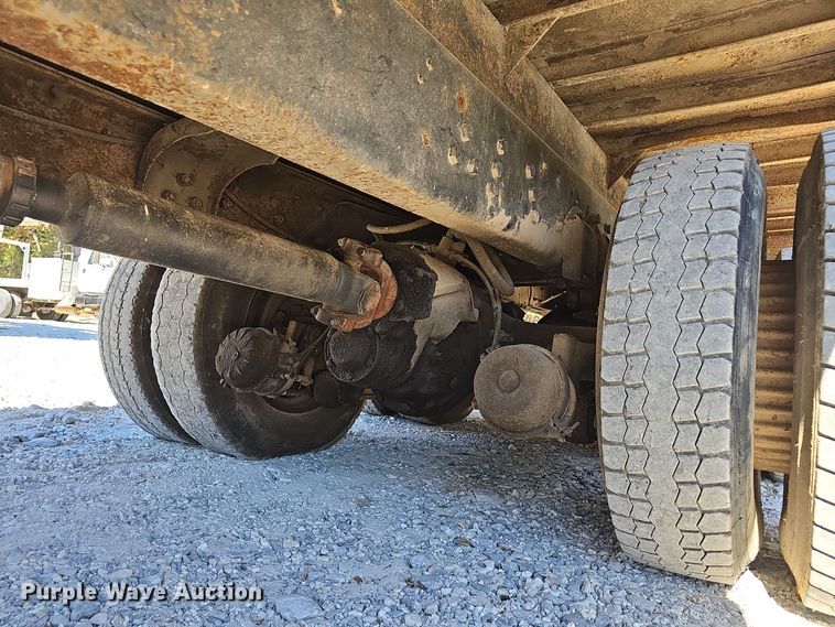 image for item EK0966 1984 Ford L9000 crane truck