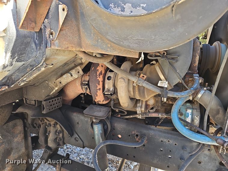 image for item EK0966 1984 Ford L9000 crane truck