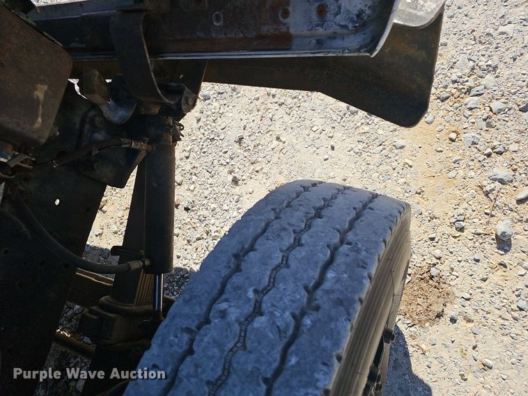 image for item EK0966 1984 Ford L9000 crane truck