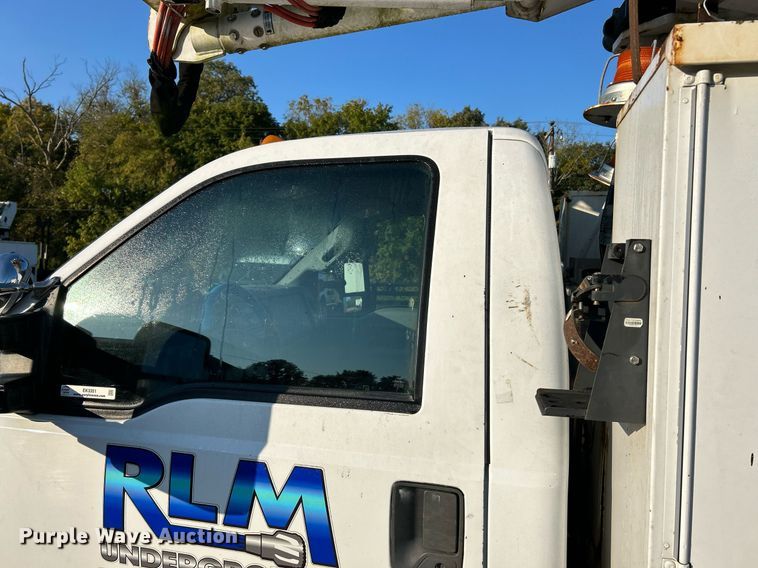 image for item EK3351 2011 Ford F550 Super Duty XL bucket truck