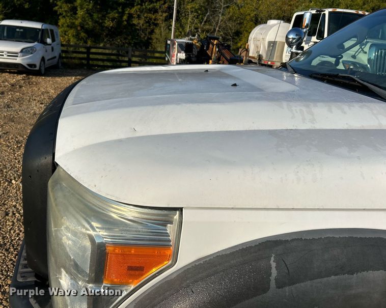 image for item EK3351 2011 Ford F550 Super Duty XL bucket truck