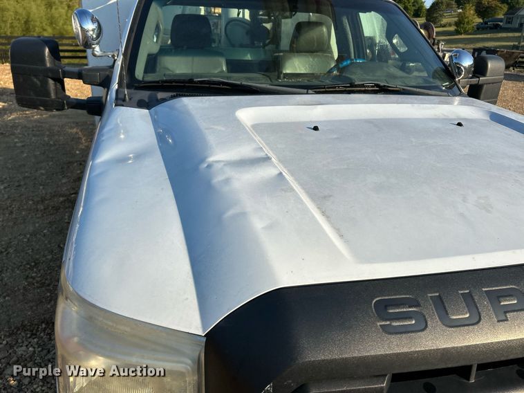 image for item EK3351 2011 Ford F550 Super Duty XL bucket truck