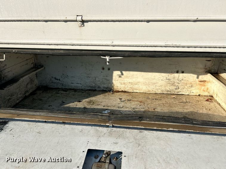 image for item EK3351 2011 Ford F550 Super Duty XL bucket truck